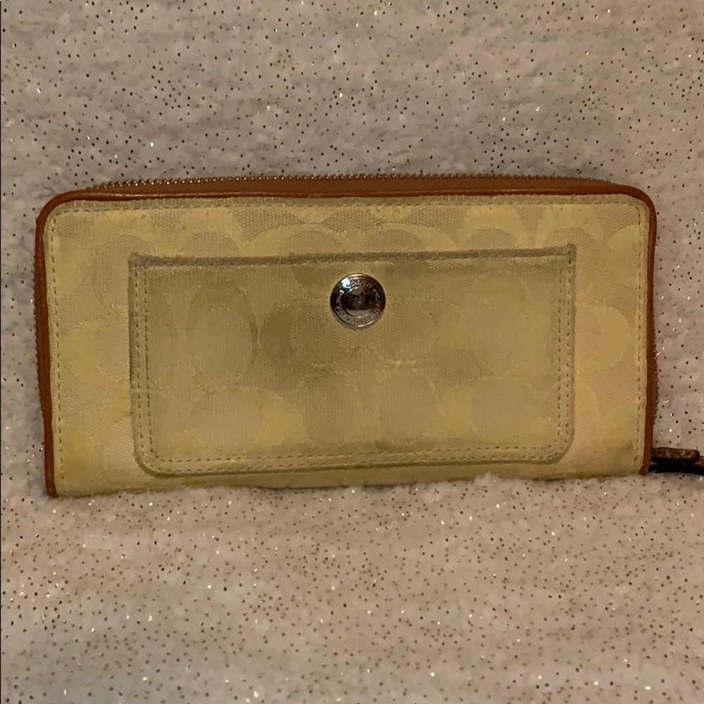 Yellow zippy wallet